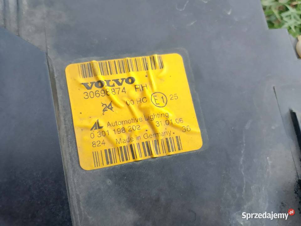 Lampy Volvo s40 osobowe Pajęczno sprzedam
