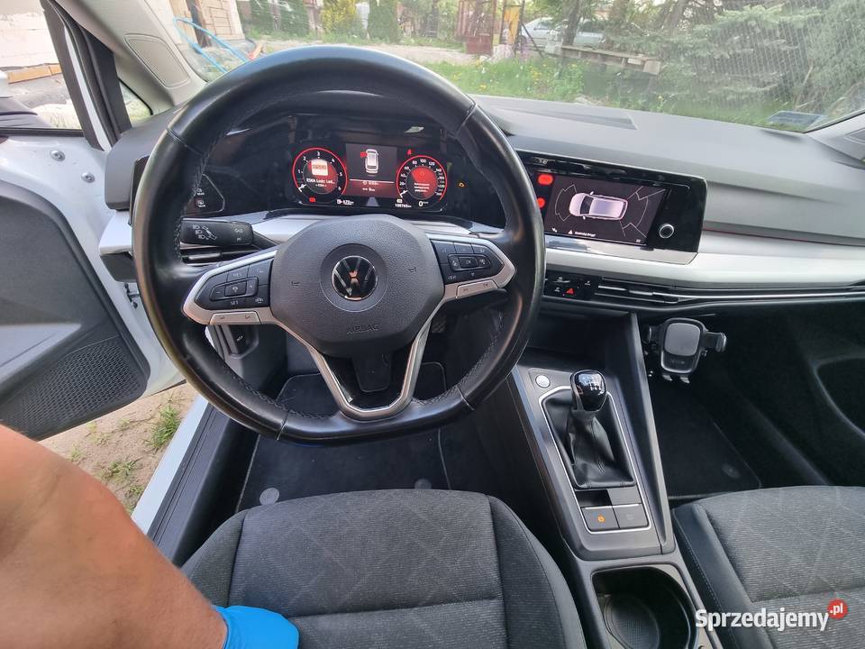 Volkswagen Golf VIII Kombi 2021 20 TDI Salon nieuszkodzony Łódź