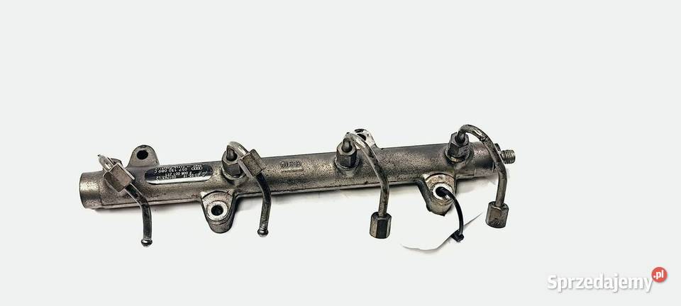 LISTWA WTRYSKOWA AUDI A8 D3 057130089C