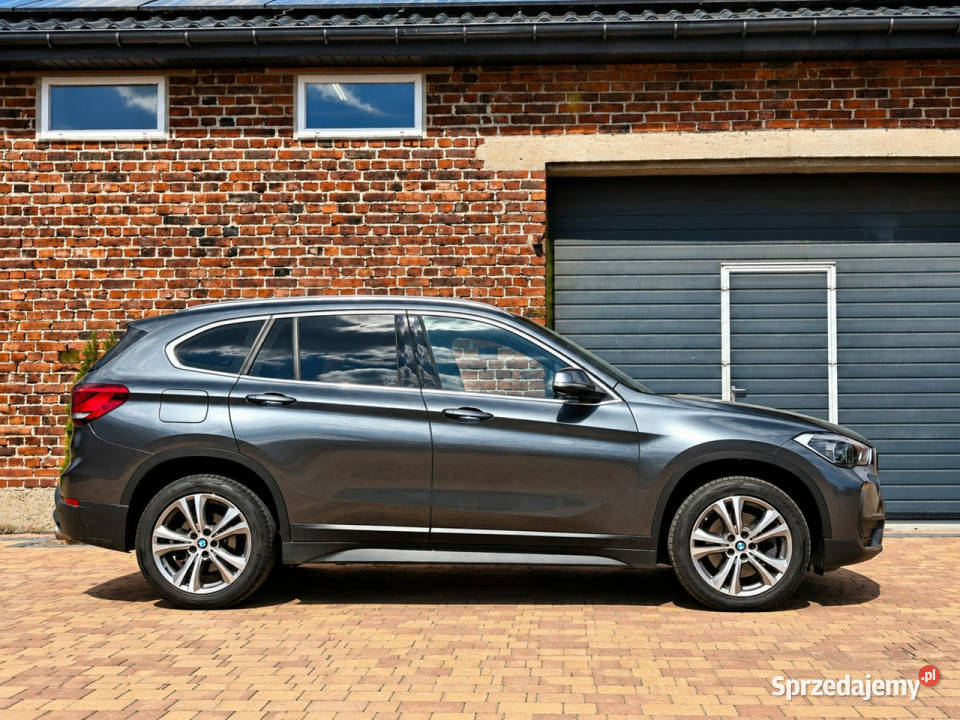 BMW X1 II F48 2015 Sadlno