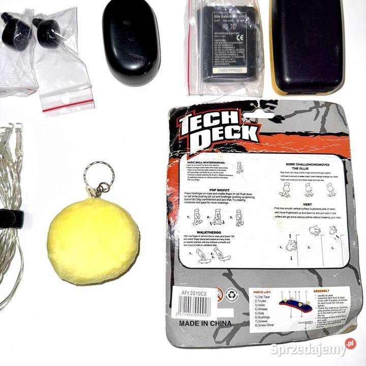 Zestaw elektroniki telefony urządzenia słuchawki Warszawa