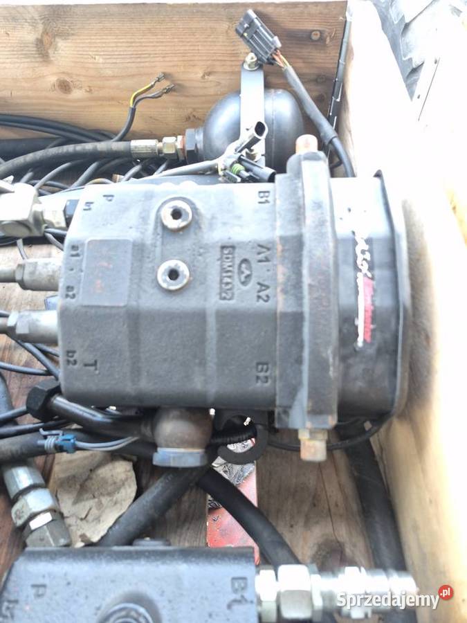 hydrauliczny rozdzielacz Mach system sdm 1432 Turek sprzedam