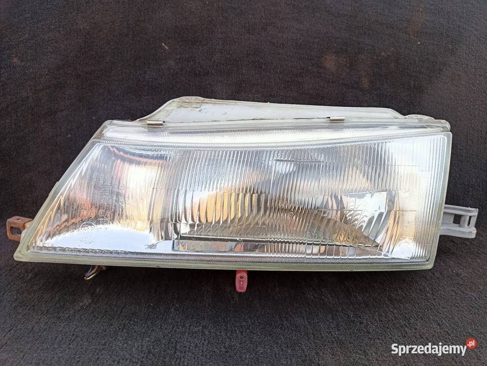 Daewoo Nexia lampa przednia reflektor przód lewy lampy przednie łódzkie sprzedam