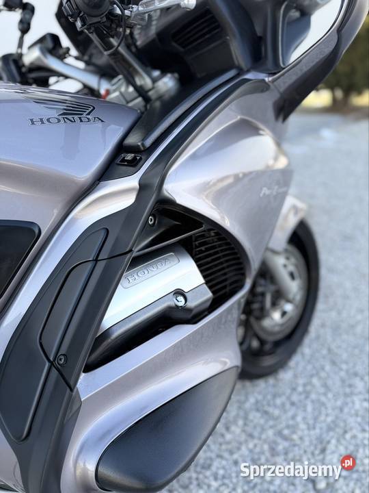 Honda Pan European kufry Lubanie