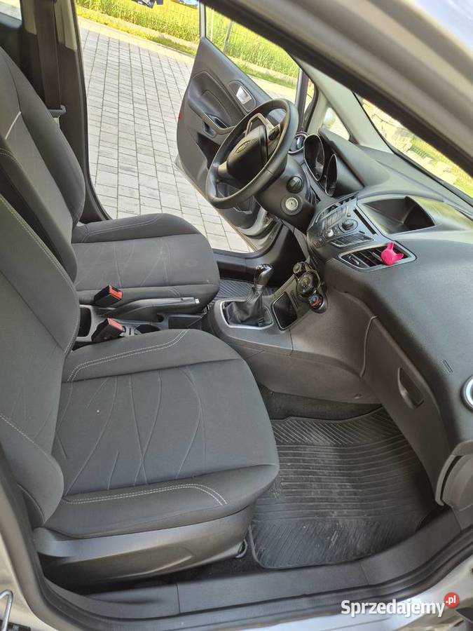 Ford Fiesta nieuszkodzony Fiesta Częstochowa