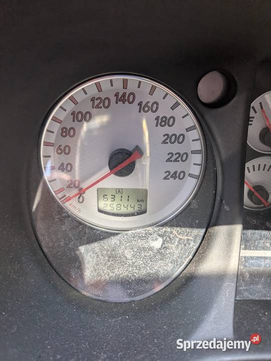 Na sprzedaż Mitsubishi Outlander 2005r SUV Sokola Dąbrowa