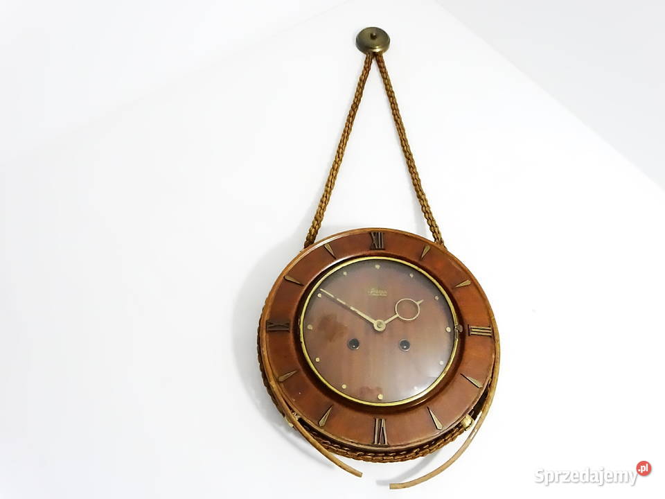 Zegar ścienny vintage z drewnianą tarczą i Biłgoraj