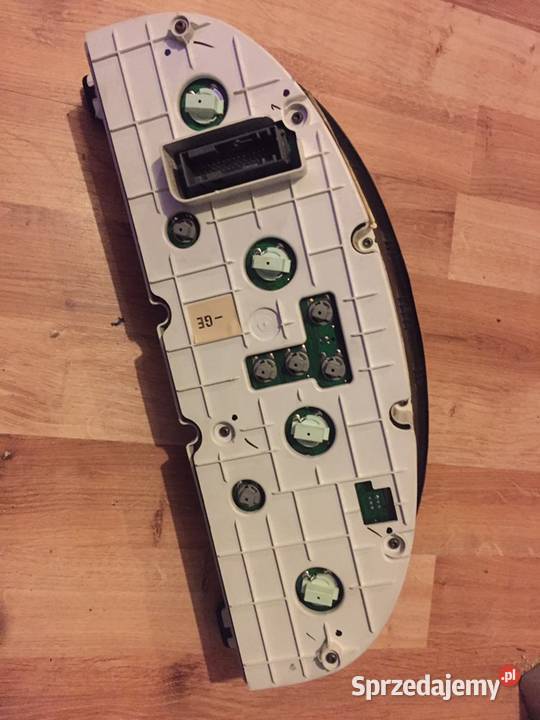 Licznik mondeo mk3 20 tdci 44ZU 187 osobowe sprzedam