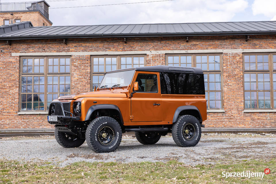 Land Rover Defender 90 Italian REDFOX DEFENDER 122KM Uściąż