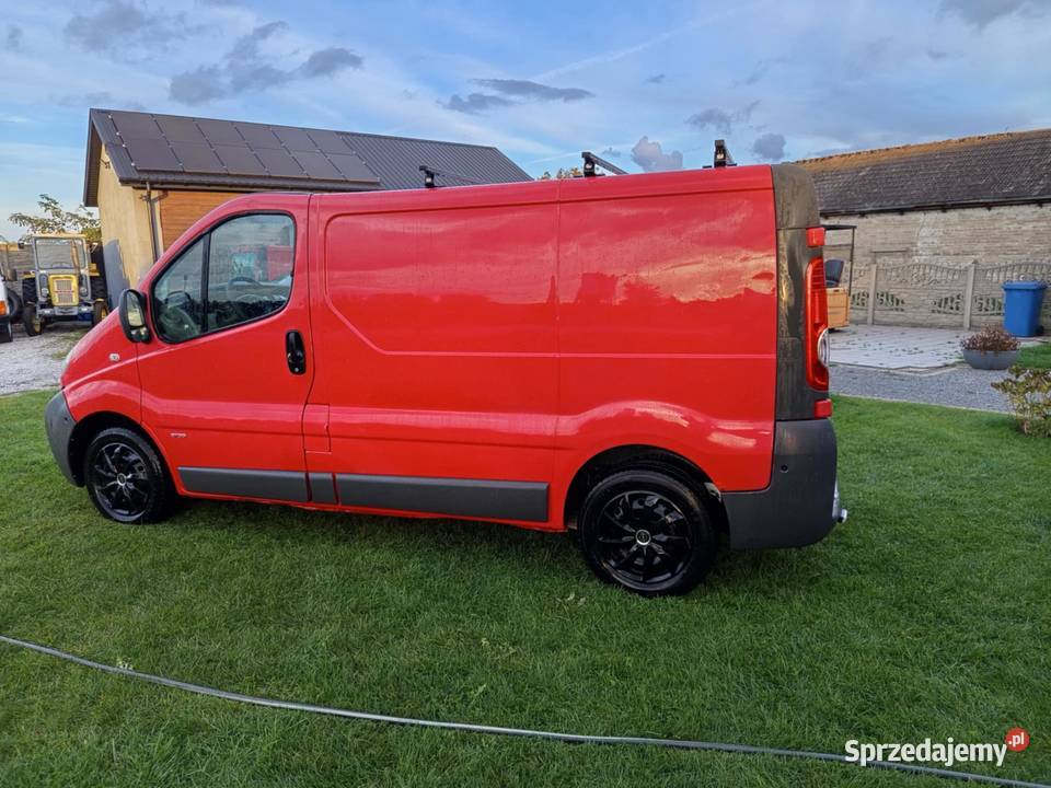Opel Vivaro 2004 19 DTI nieuszkodzony Wierzbica