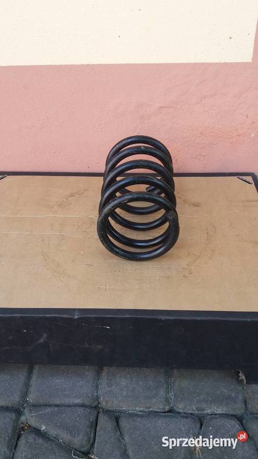 FIAT 126P SPRĘŻYNA ZAWIESZENIA TYŁ NOWA Leżajsk