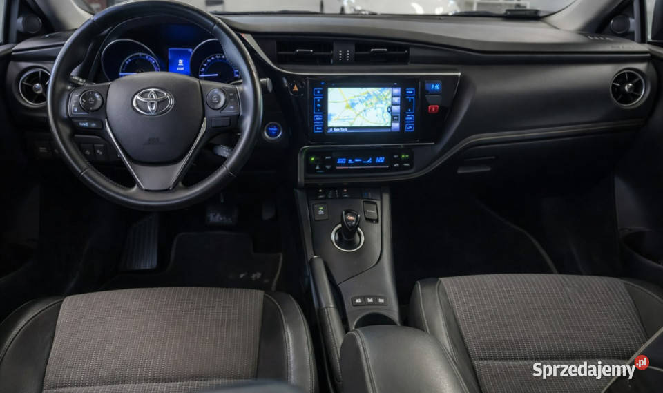 Toyota Auris Salon Polska 18 HYBRID Gwarancja z nieuszkodzony Białystok