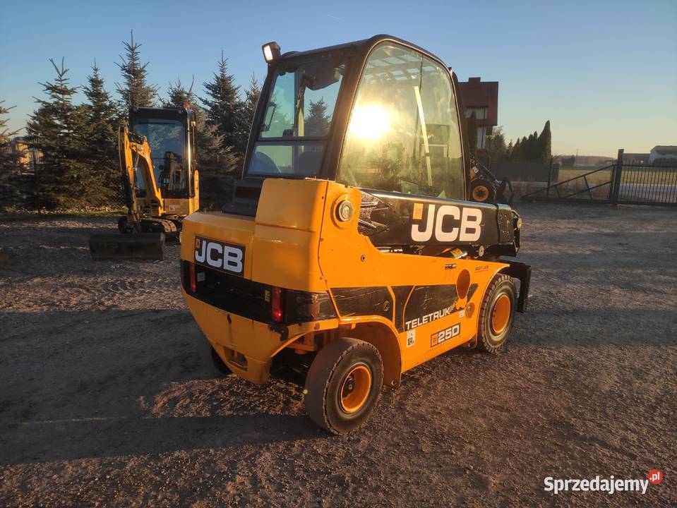 Wózek widłowy teleskopowy JCB TLT 25D 2017r diesel lubelskie