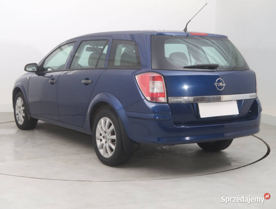 Opel Astra 17 CDTI Rok produkcji 2012