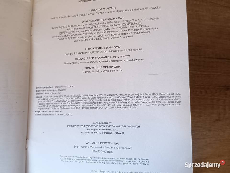 Uniwersalny szkolny atlas geograficzne PPWK sprzedam