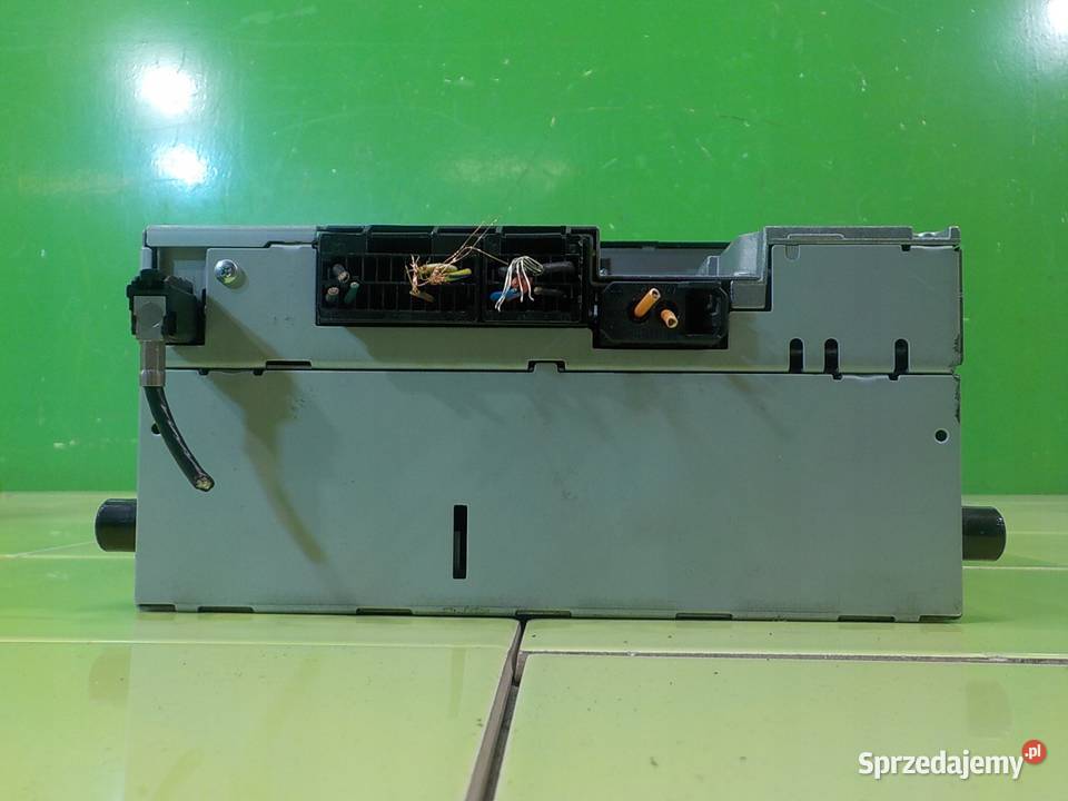 LAND ROVER DISCOVERY III 3 07r 5D radio Suków