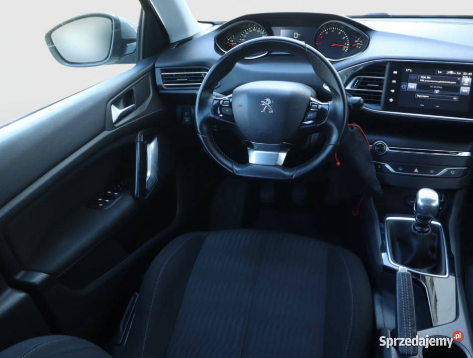 Peugeot 308 12 PureTech Bielany Wrocławskie