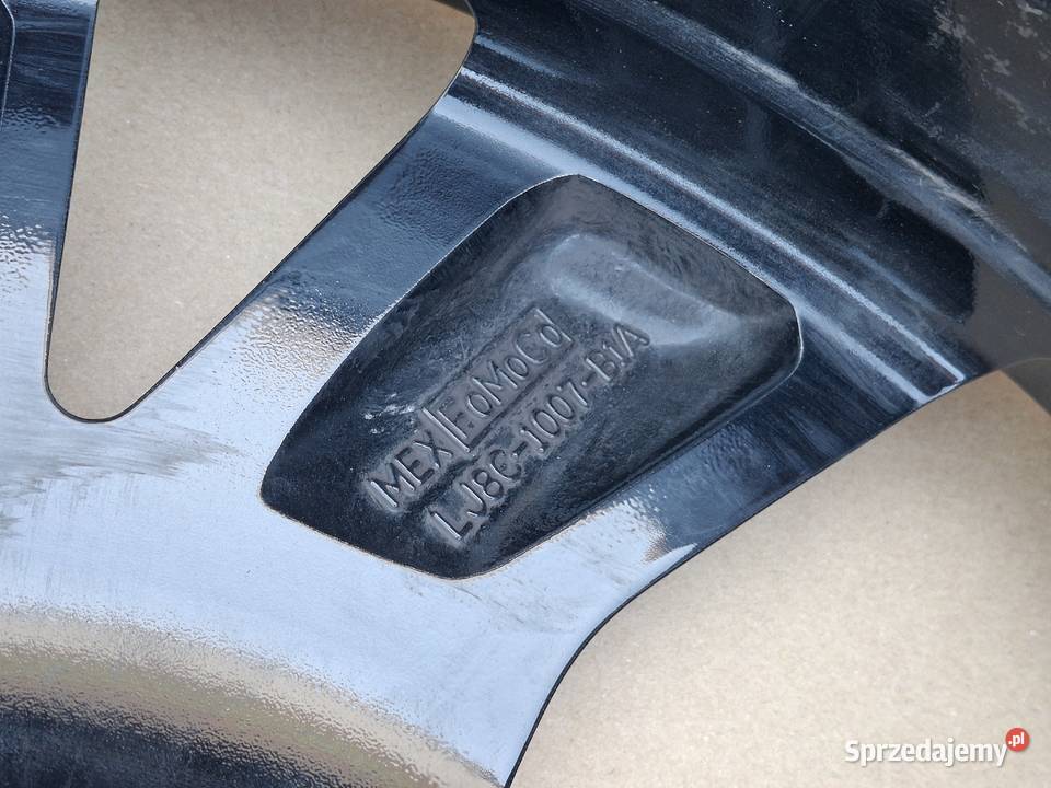 FORD MUSTANG MACHE FELGA ALUFELGA 19 7J ET475 Średnica 19" Bieleń