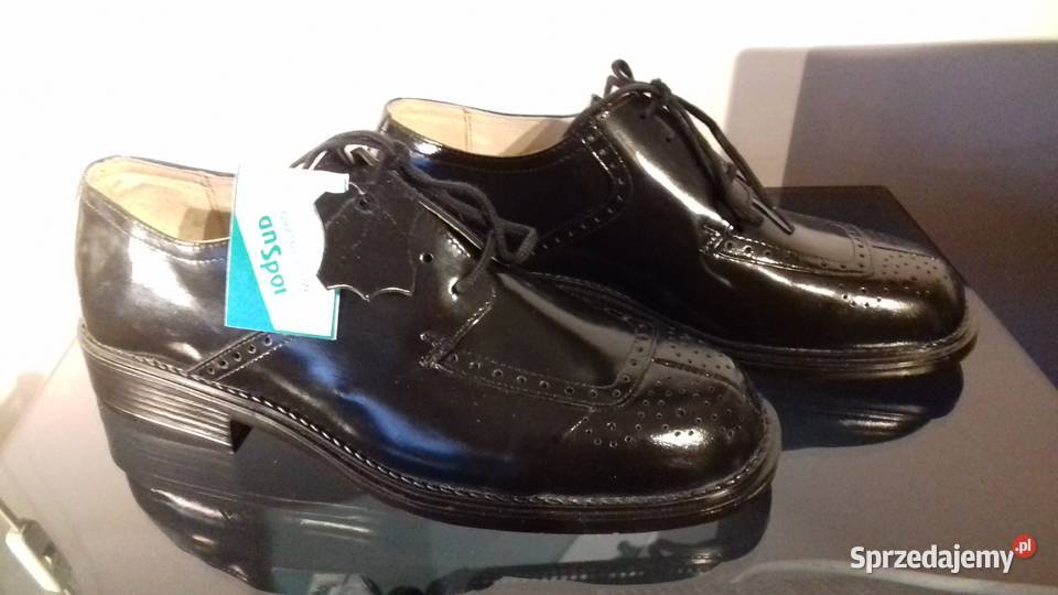 Butypółbuty wizytowebrogsskóra inna Leszno sprzedam