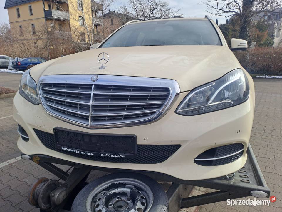 Mercedes E220 Bluetec T Model l9G czujnik parkowania Klasa E Wronki