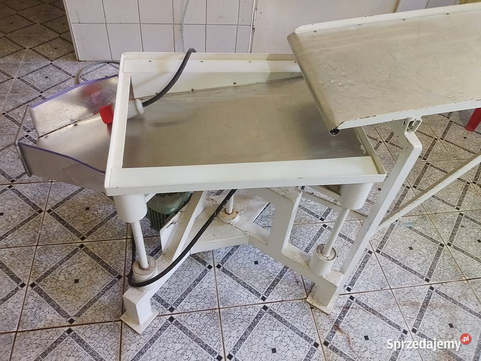 Wibracyjny przesiewacz do mąki