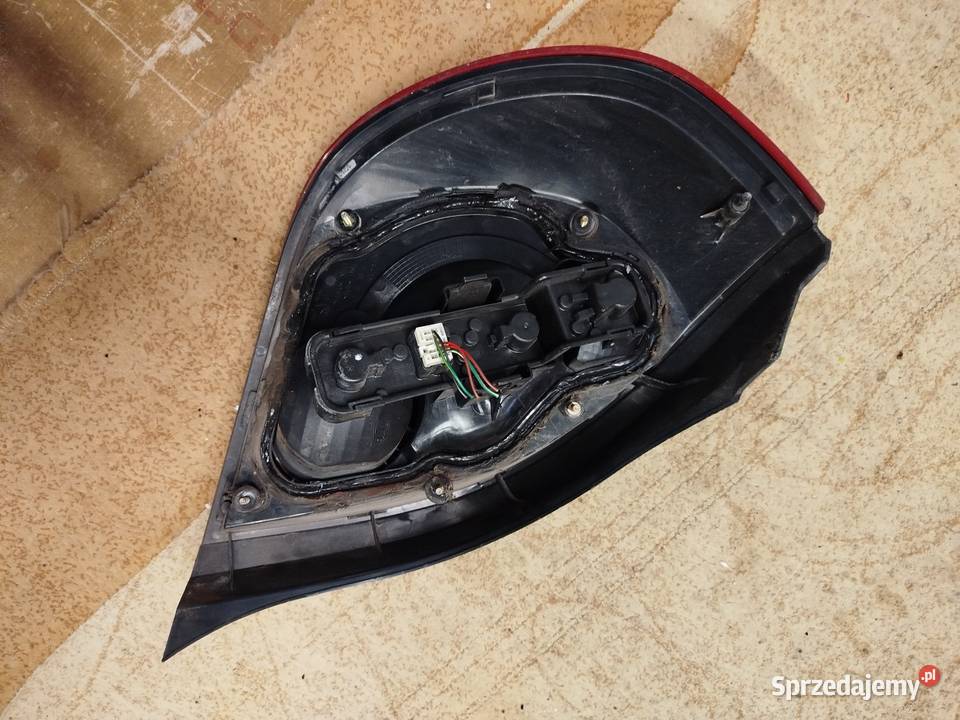 Lampa prawa tył Nissan Almera n16 lift hb wersja osobowe mazowieckie Sokołów Podlaski