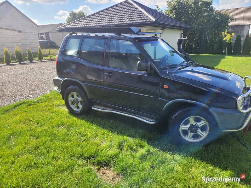 Nissan terrano