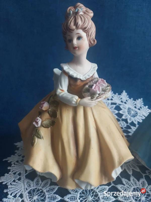 Figurki kolekcjonerskie damy w stylu Porcelana i szkło Skwierzyna sprzedam