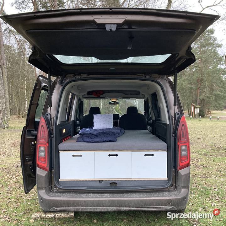 Zabudowa turystyczna kempingowa Combo ProAce Bydgoszcz