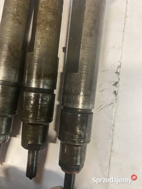 Wtryskiwacze 19 TDI 110 AFN 028130201T komplet Motoryzacja Lublin sprzedam