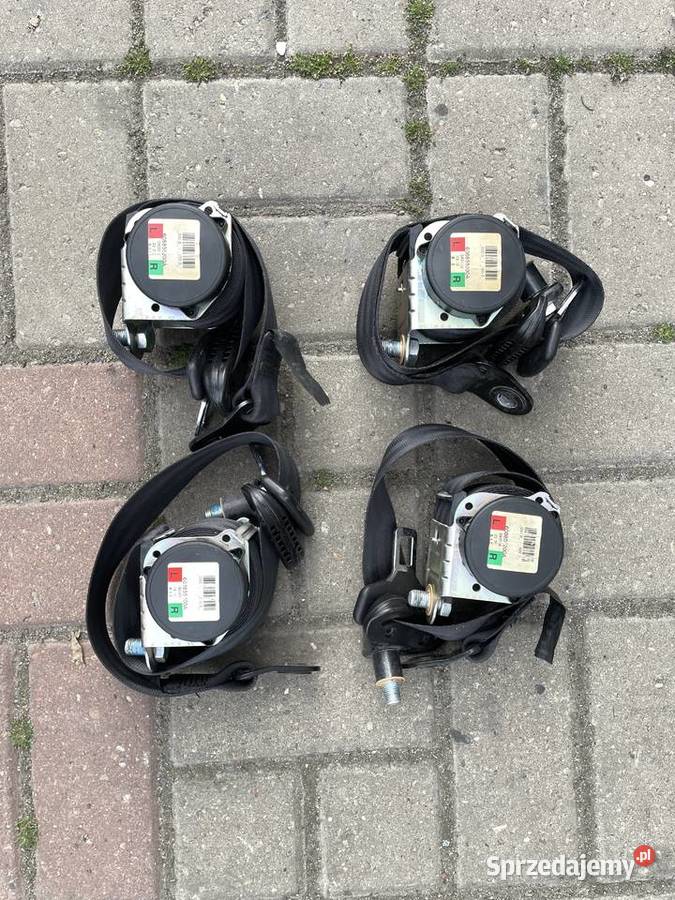 Land Rover Defender PUMA pasy bezpieczeństwa