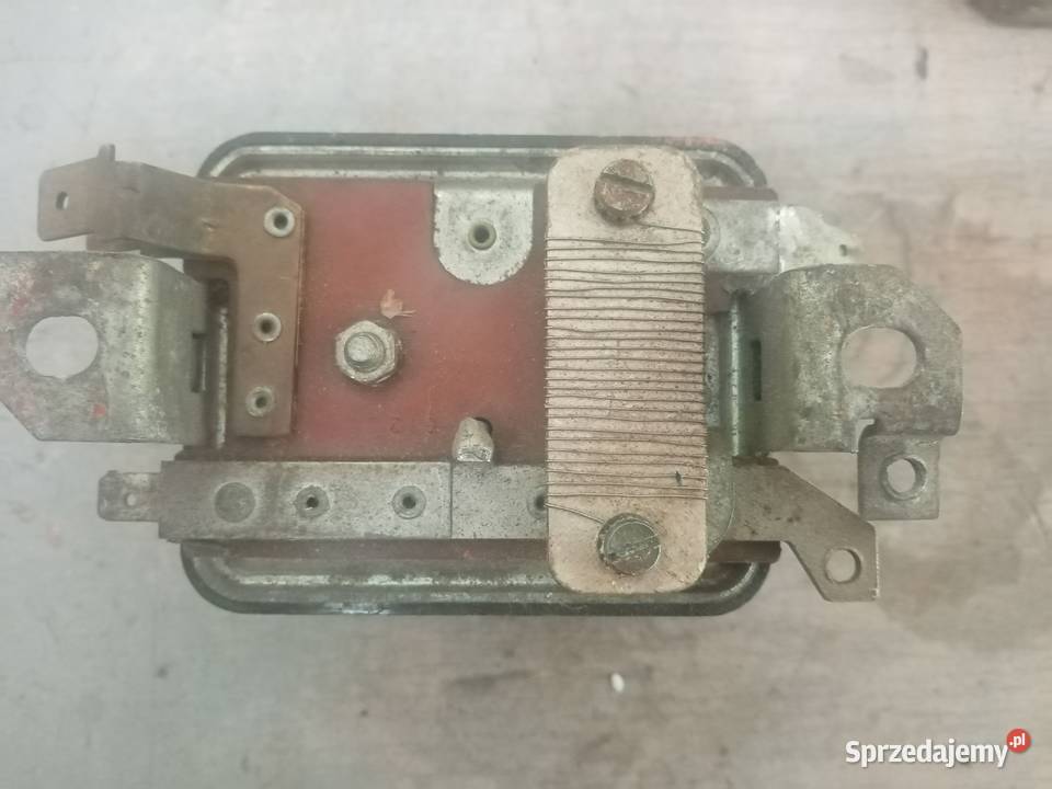 VW Garbus regulatory napięcia 12V wyposażenie elektryczne mazowieckie Gołków sprzedam