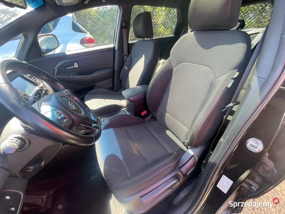 KIA Carens 17 CRDi 141 Premium 7 miejsc 1700cm3 sprzedam