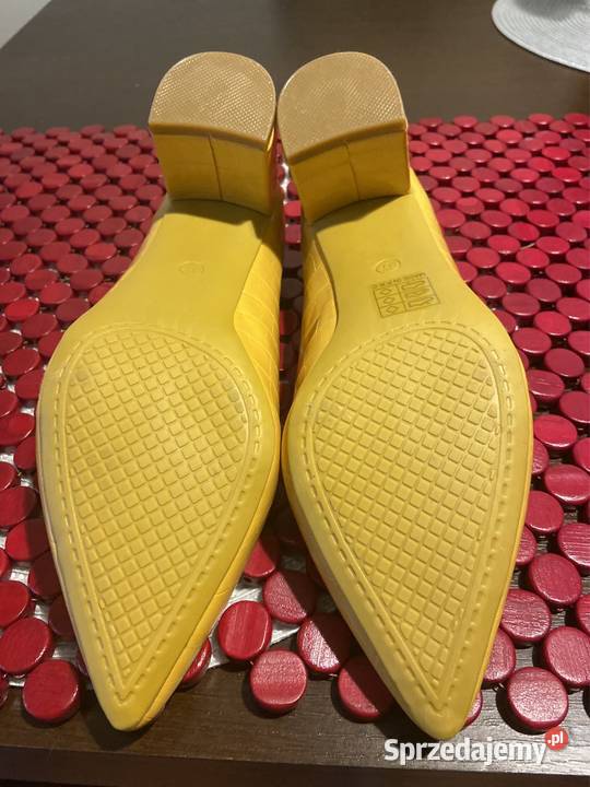 Czółenka damskie na słupku łódzkie Łódź