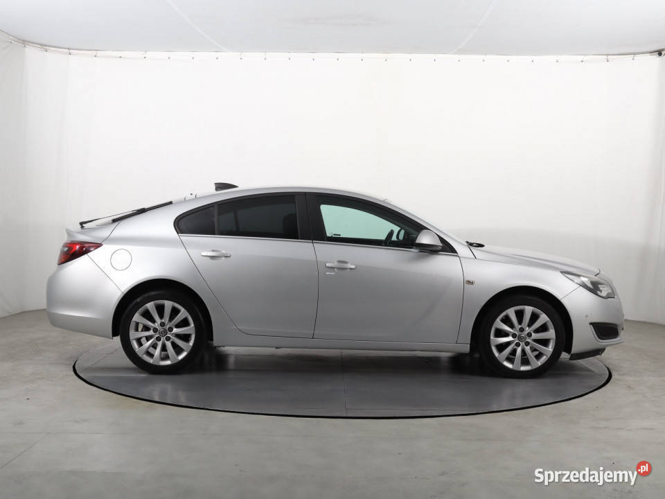 Opel Insignia 16 CDTI ASR (kontrola trakcji)