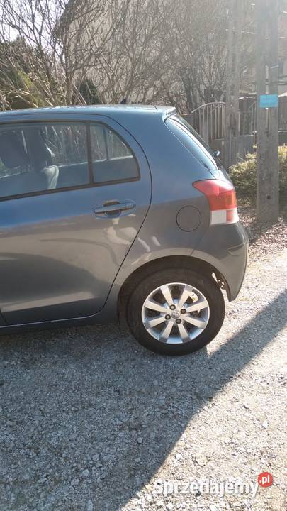 Toyota Yaris II salon Polska dolnośląskie Wrocław