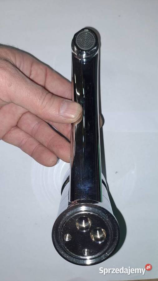 sprzedam bateria umywalkowa z ruchomą wylewką