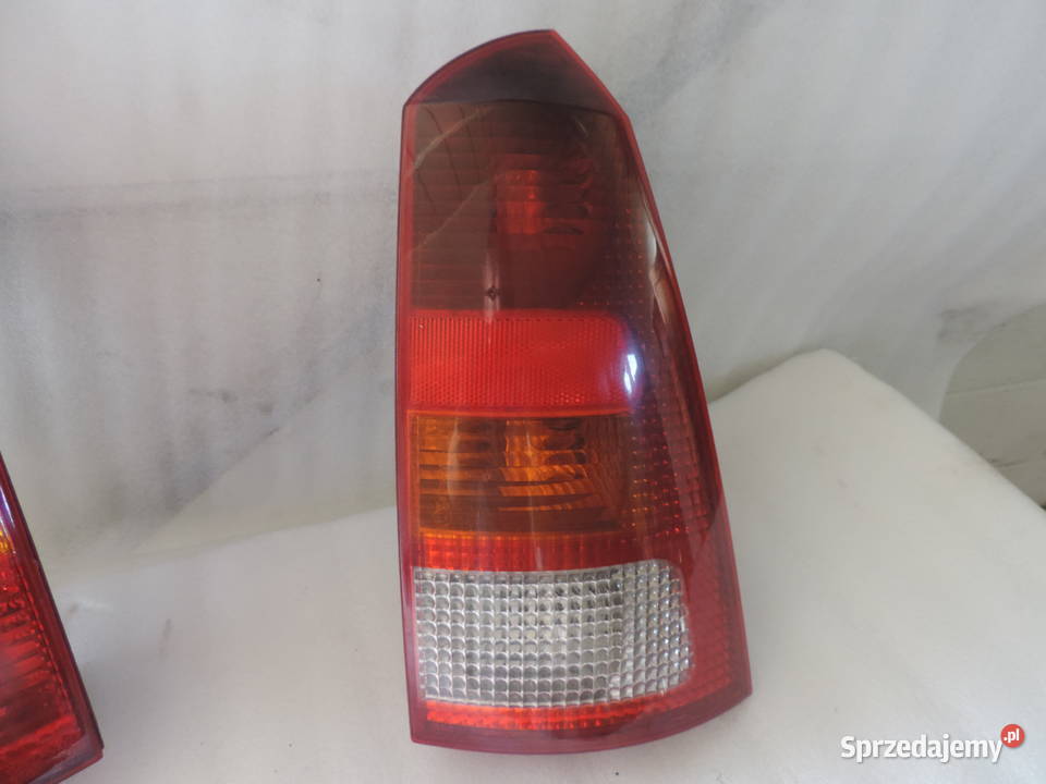 FORD FOCUS MK1 KOMBI LAMPA PRAWY TYŁ Nowy Sącz