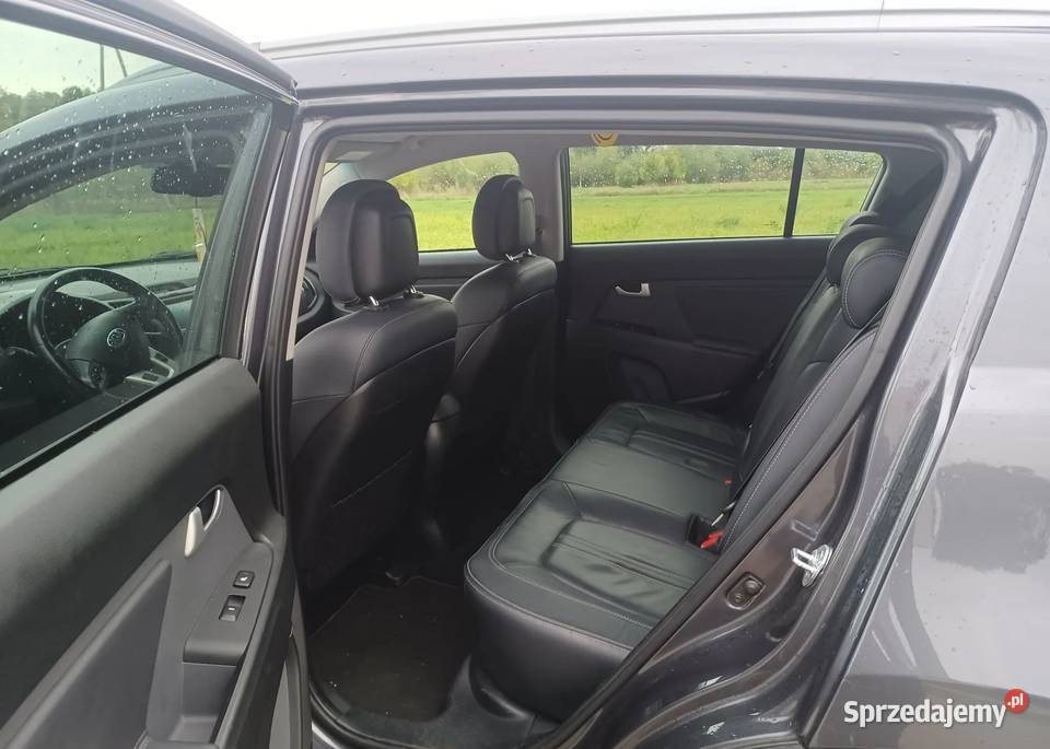 SUV KIA SPORTAGE 20 CRDi 136 diesel 2013 światła do jazdy dziennej Rzgów