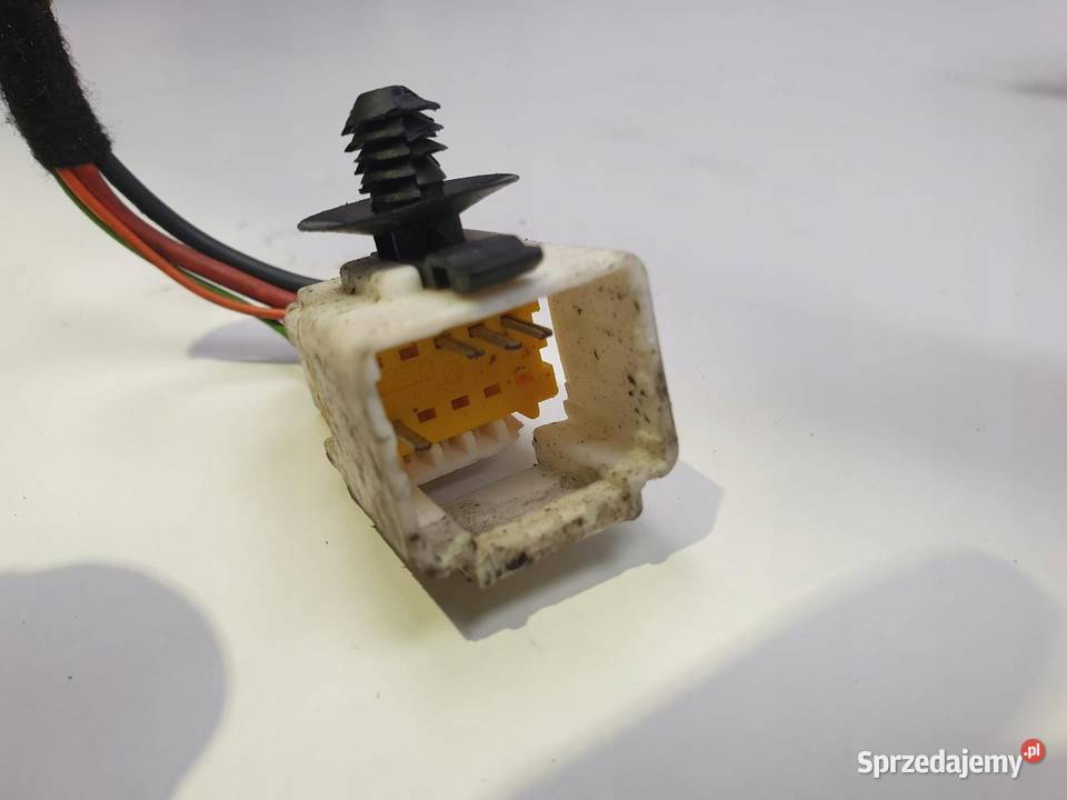 Peugeot 308 SW SILNICZEK SZYBERDACHU 0390200075 Rudka