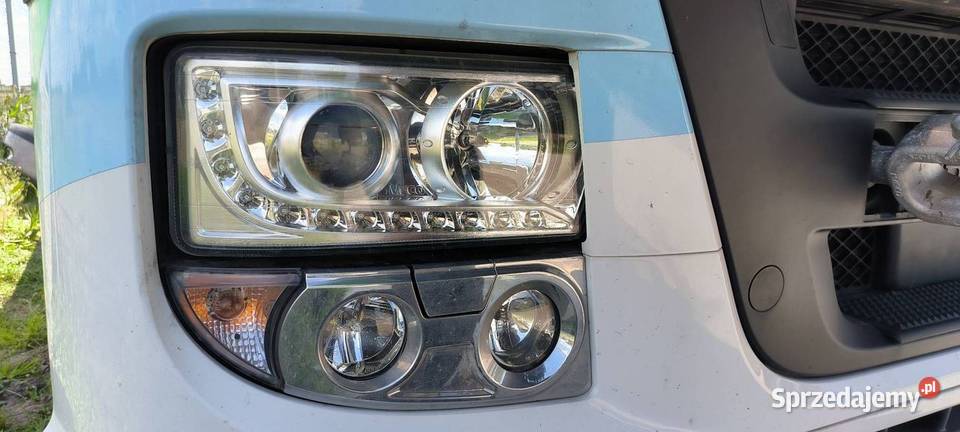 LAMPA PRAWA PRZÓD IVECO STRALIS AS440STP LNG LED osobowe Lipno