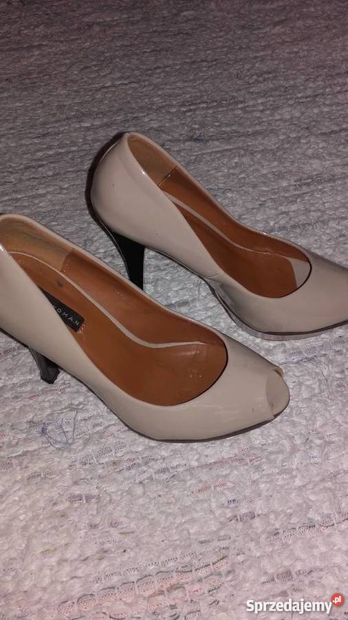 LAKIEROWANE SKÓRZANE SZPILKI r 37 Piła