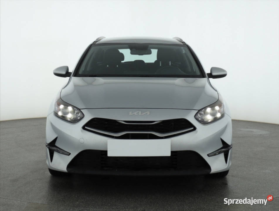 Kia Ceed 15 TGDI MHEV wielofunkcyjna kierownica Piaseczno