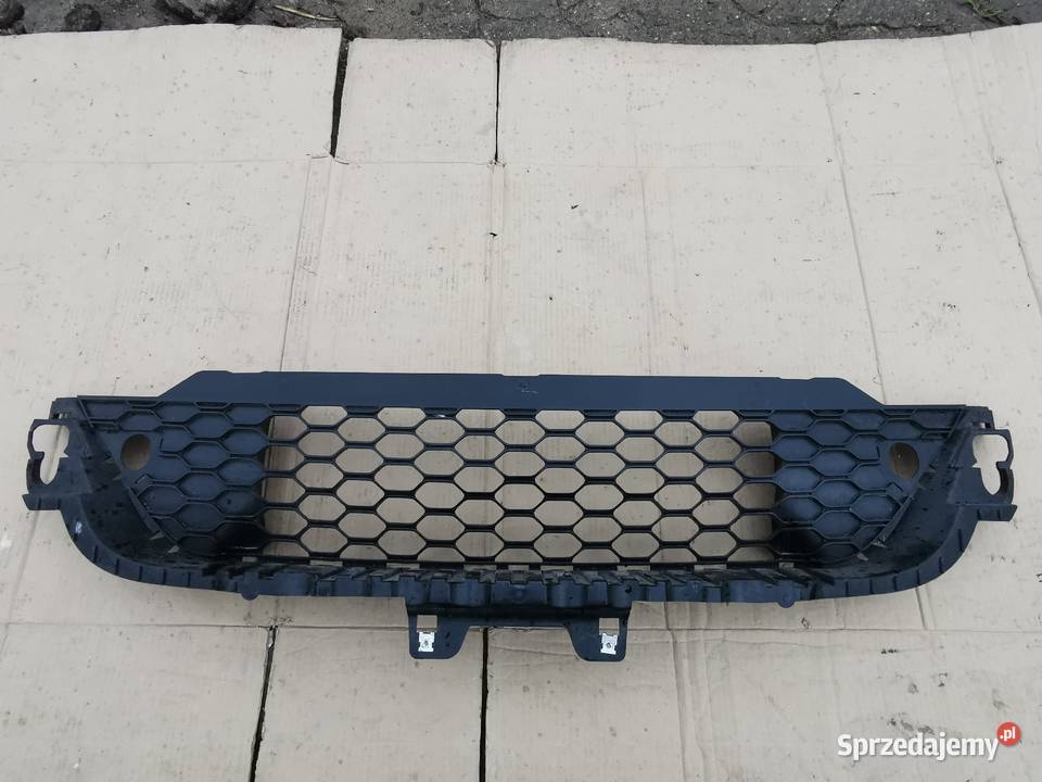 Środkowa kratka zderzaka przód iveco Daily 14 Sieraków
