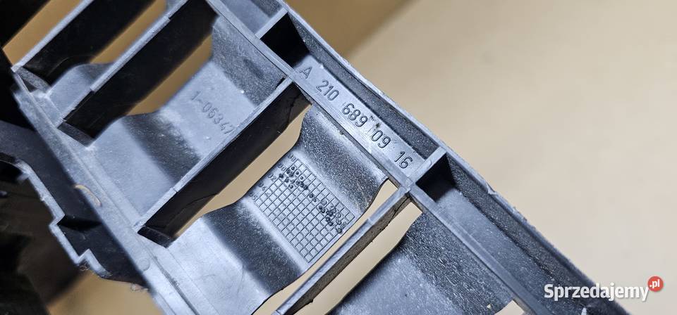Kosz ramka comand mercedes w210 lift 2106890916 Zbąszyń sprzedam