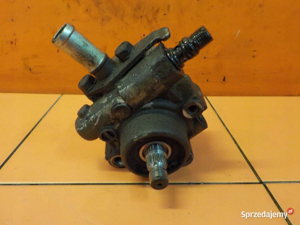 PAJERO II 25 TD 01r pompa wspomagania MR374897 osobowe Pompy wspomagania Suków