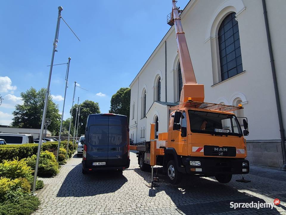Podnośnik koszowy 30 m bizon