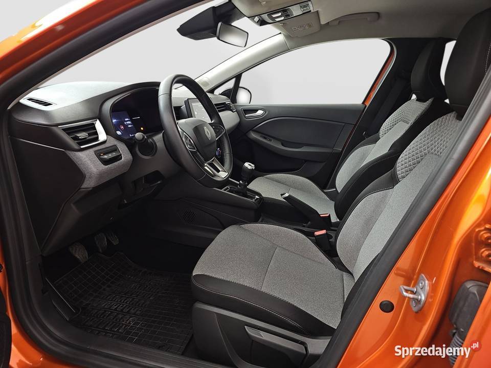 Clio 10 TCe Evolution2024RPakiet Look Evolution Rok produkcji 2024 Samochody osobowe sprzedam