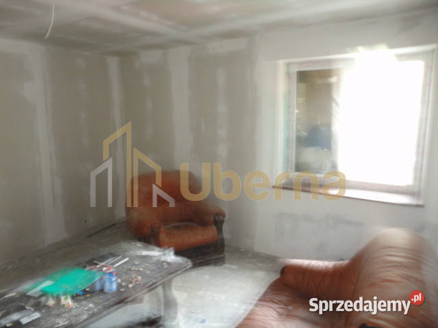 duzy budynek użytkowomieszk główna ulica Szczecin
