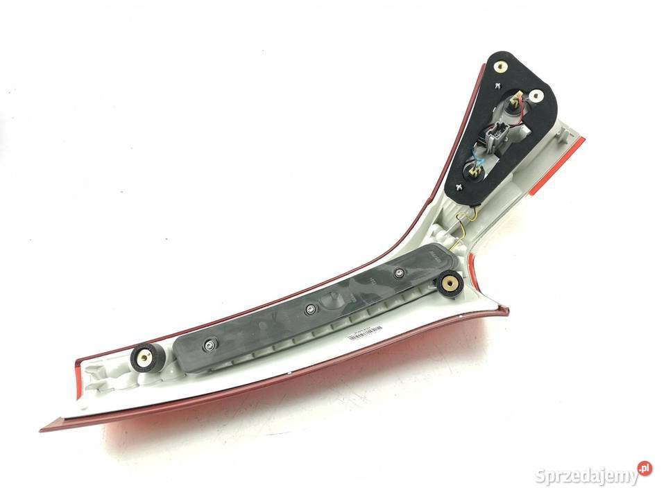 LAMPA PRAWY TYŁ VOLVO XC70 0813 V70 0810 oem